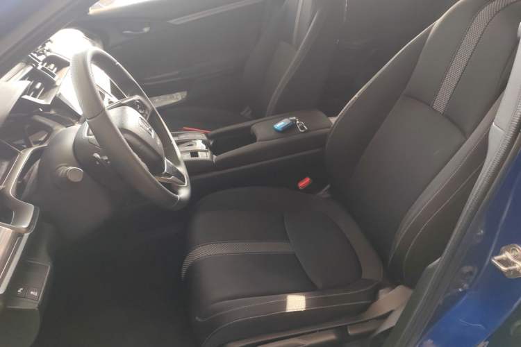 Used Honda Civic 2021 HATCHBACK 220TURBO CVT Trendy Cool Edition
