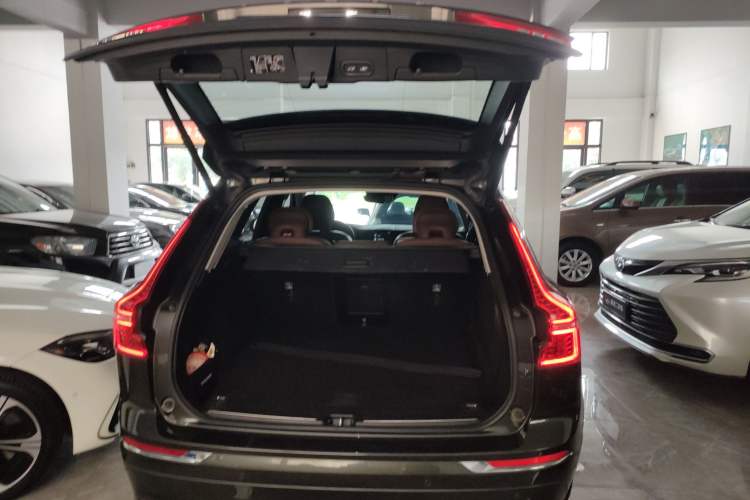 Used Volvo XC60 2021 T5 4x4 Smart Luxury Edition
