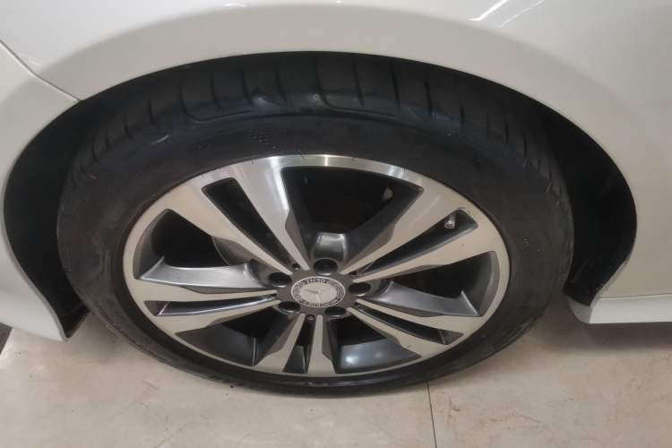 Used Mercedes-Benz E-Class 2015 Facelift E 200 L Sport Edition