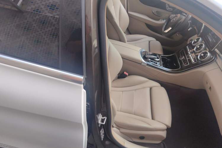 Used Mercedes-Benz C-Class 2015 C 200 L