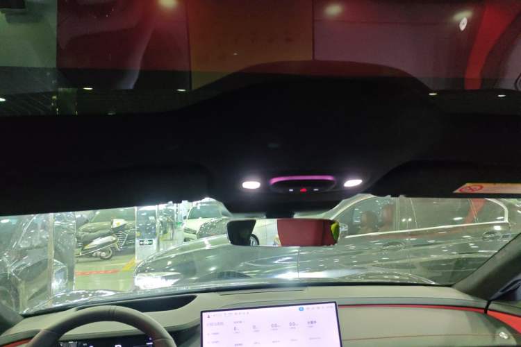 Used  SU7 2024 Four-Wheel Drive Ultra-Long Range Advanced Intelligent Driving Max Edition
