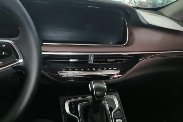 Used GAC Trumpchi M6 2021 270T DCT Elite Edition (7-seater)
