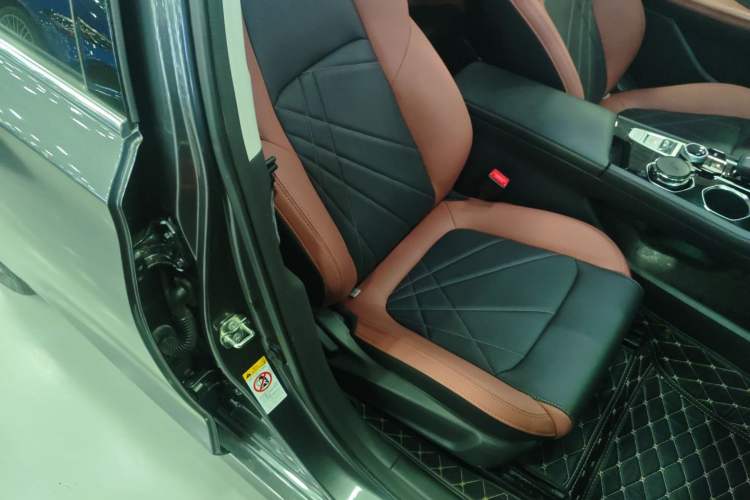 Used Changan Eado 2023 Changan Edition PLUS Blue Whale NE 1.4T GDI DCT Prestige Version