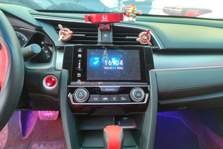 Used Honda Civic 2016 220TURBO CVT Luxury Edition
