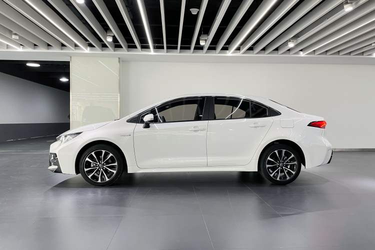 Used Toyota Levin 2022 Dual-Motor 1.8H E-CVT Sport Edition
