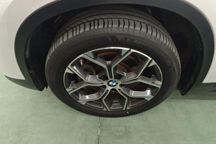 Used BMW X1 2021 Restyled sDrive25Li Leading Edition
