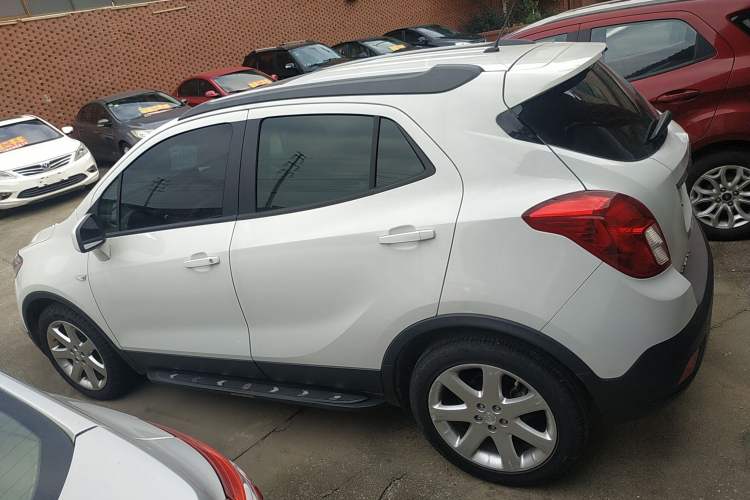 Used Buick Encore 2015 1.4T Automatic Two-Wheel Drive Urban Elite Version
