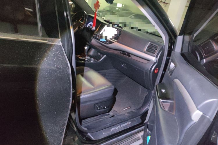 Used Toyota Highlander 2018 2.0T Four-Wheel Drive Luxury Edition 7 Seats China V Emission Standard
