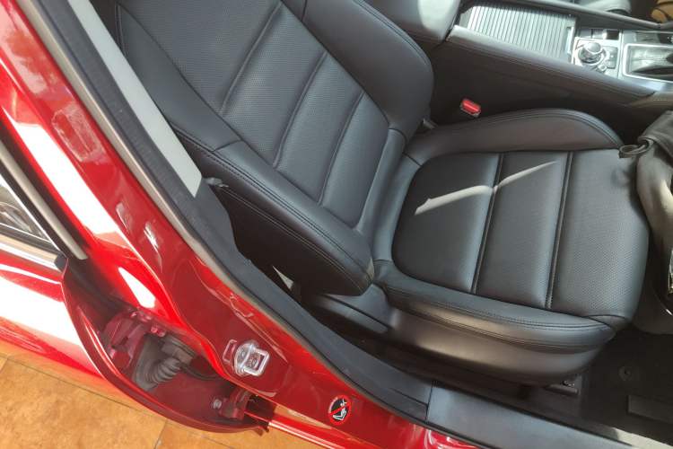 Used Mazda Atenza 2018 2.0L Blue Sky Luxury Edition China V Standard