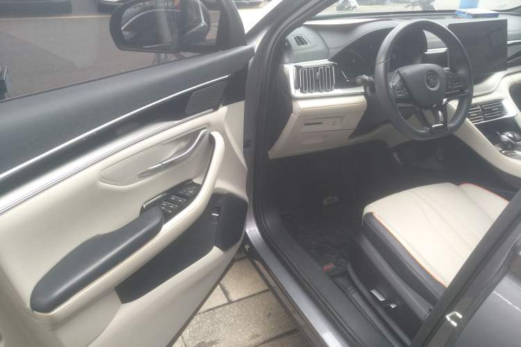 Used BYD Song PLUS New Energy 2021 DM-i 110KM Flagship Model
