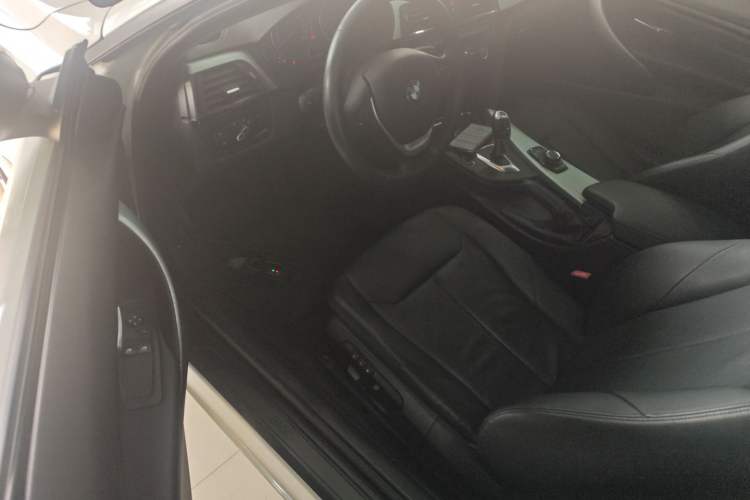 Used BMW 4 Series 2014 420i Fashion Model