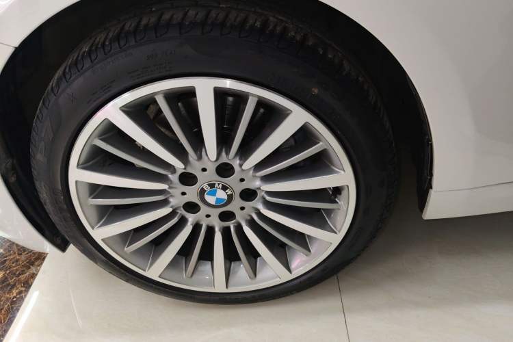 Used BMW 3 Series 2019 320Li Fashion Model
