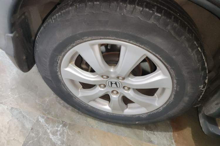 Used Honda CR-V 2012 2.0L two-wheel drive urban version