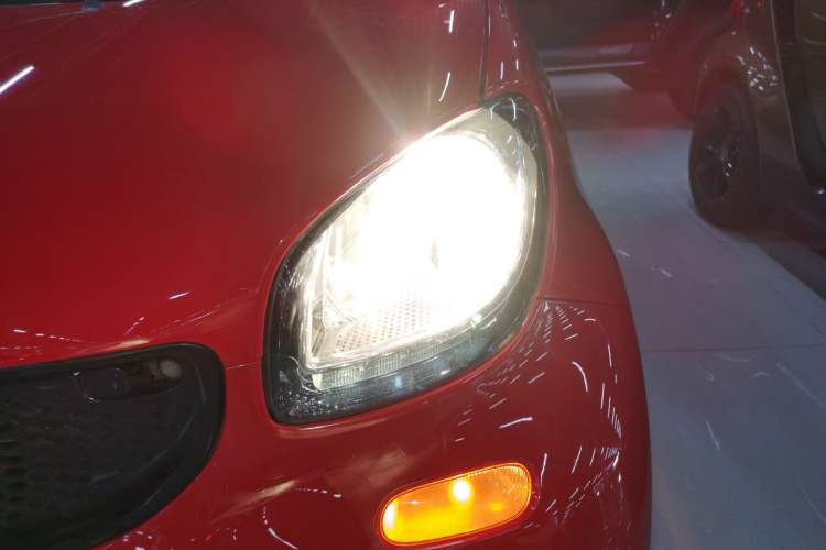 Used  fortwo 2015 1.0L 52 kW Hardtop Passion Edition