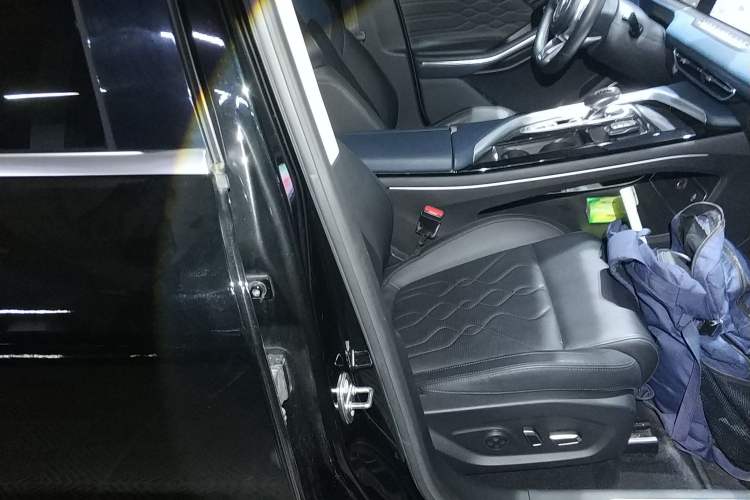 Used VOYAH FREE 2021 Four-Wheel Drive Standard Range-Extended Exclusive Luxury Package