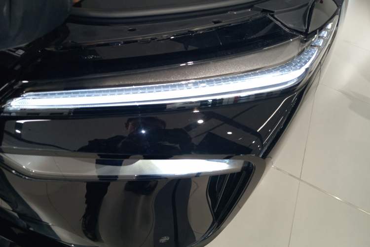 Used Wey Lanshan 2025 Four-Wheel Drive Max
