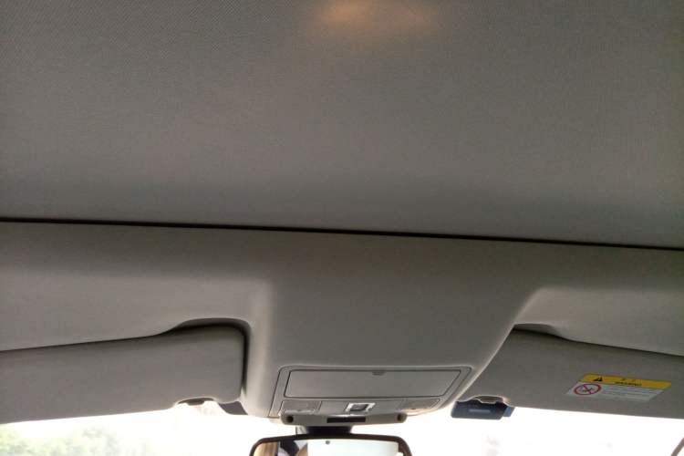 Used Land Rover Discovery Sport 2019 240 PS SE Version China VI Standard