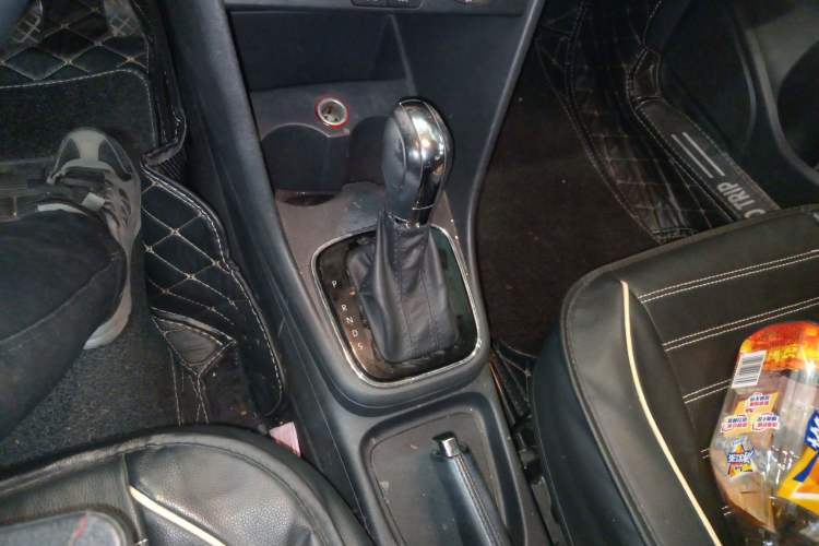 Used Volkswagen Polo 2016 1.6L Automatic Comfort Model