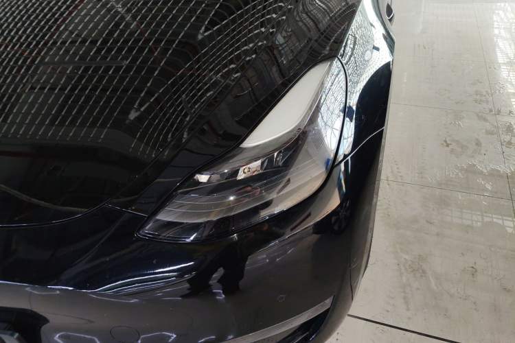 Used Tesla Model Y 2022 Long-Range All-Wheel-Drive Version
