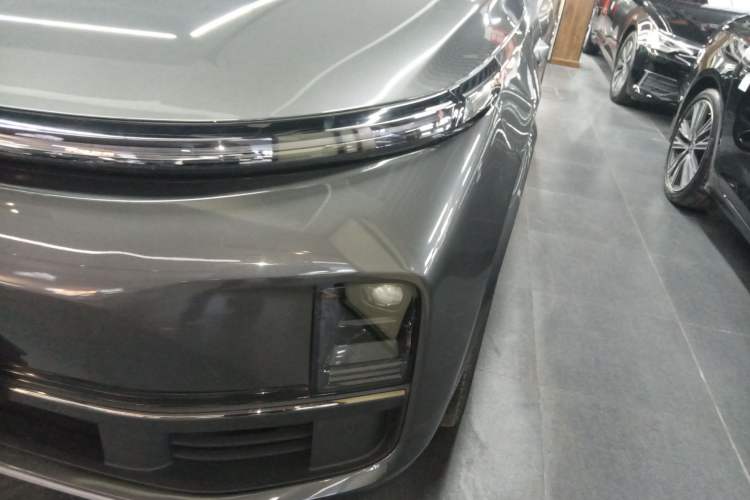 Used Li Auto L8 2023 Pro Model
