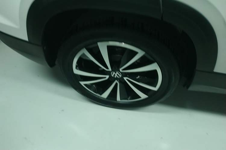 Used Volkswagen Tharu 2022 280TSI Two-Wheel-Drive Luxury Edition