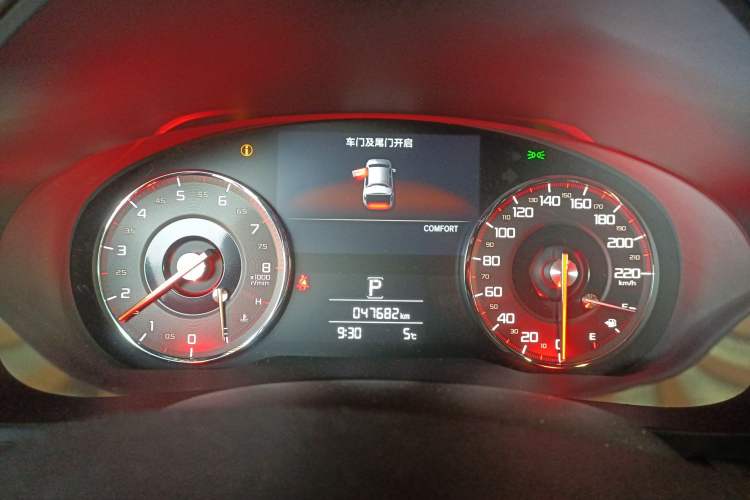 Used Acura CDX 2021 1.5T Two-Wheel Drive Deluxe · A-Spec Smart Safety Sport Model