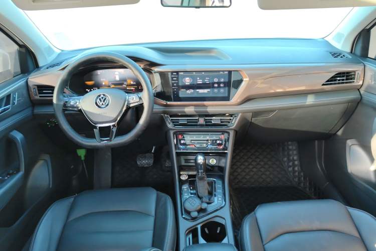 Used Volkswagen Tharu 2022 280TSI Two-Wheel-Drive Luxury Edition