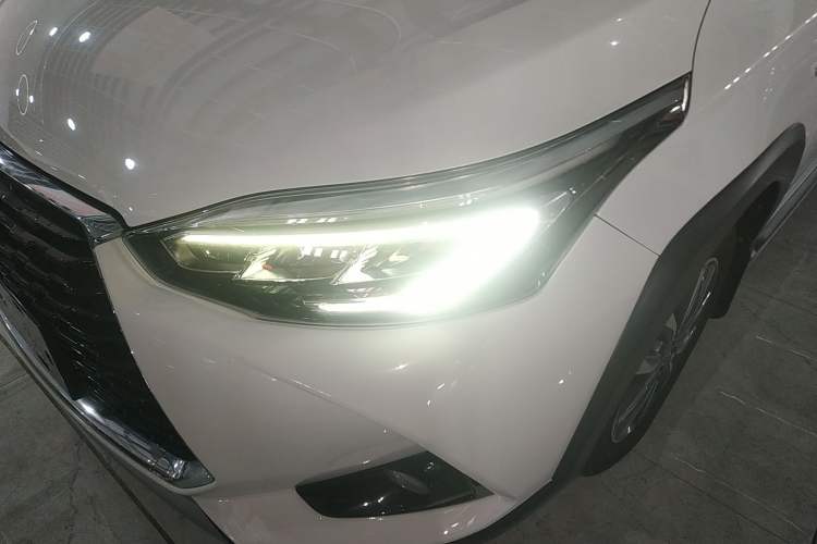 Used Toyota YARiS L 2021 X-Trail 1.5L CVT Luxury Edition
