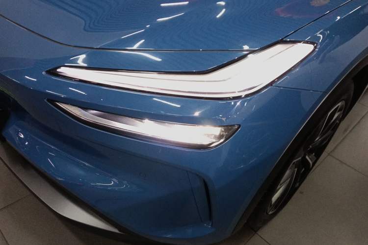 Used ONVO L60 2024 60 kWh All-Wheel Drive