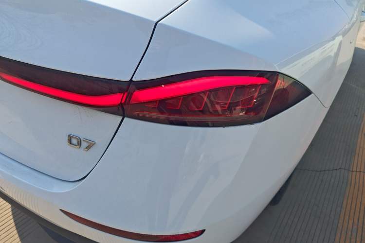 Used Roewe D7 2023 DMH 125km Flagship Edition
