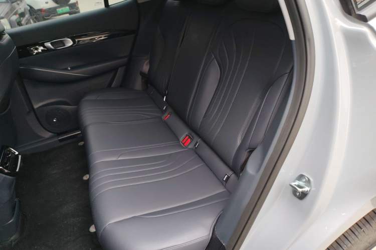 Used  E5 2024 530km Long-Range Version
