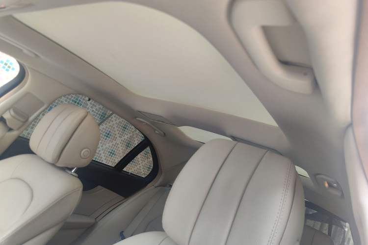 Used Mercedes-Benz C-Class 2015 C 200 L