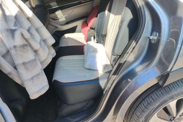 Used BYD Song PLUS New Energy 2024 Honor Edition EV 520km Luxury Model
