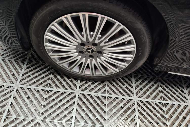 Used Mercedes-Benz E-Class 2020 Facelift E 260 L Sport Edition
