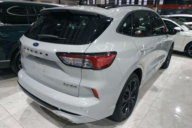 Used Ford Escape 2024 EcoBoost 245 Four-Wheel Drive ST-Line Pro Trim
