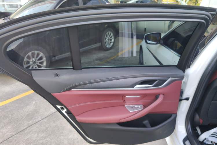 Used BMW 5 Series 2021 530Li Leading Model M Sport Package
