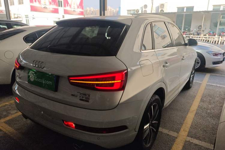 Used Audi Q3 2016 40 TFSI quattro all-wheel-drive sport model
