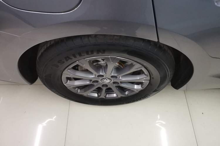 Used BYD Qin L 2025 DM-i Smart Drive 80KM Leading Model
