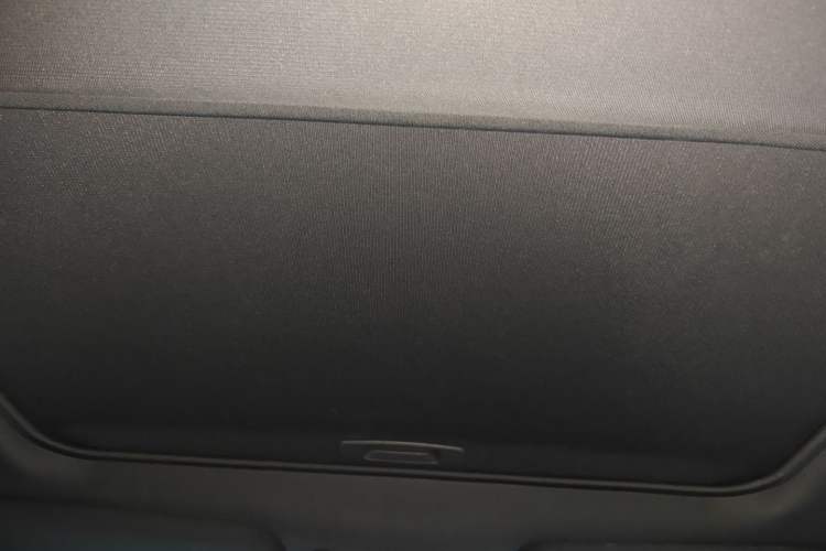 Used Toyota Avalon 2019 Dual-Engine 2.5L Luxury Edition China VI Standard
