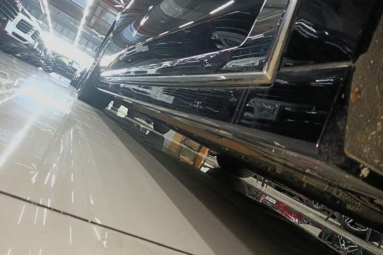 Used VOYAH Dream 2025 PHEV Four-Wheel-Drive Flagship Kunpeng Edition
