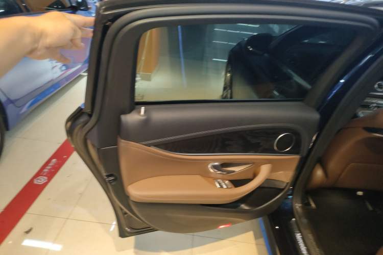 Used Mercedes-Benz E-Class 2019 E 200 L Sport Edition
