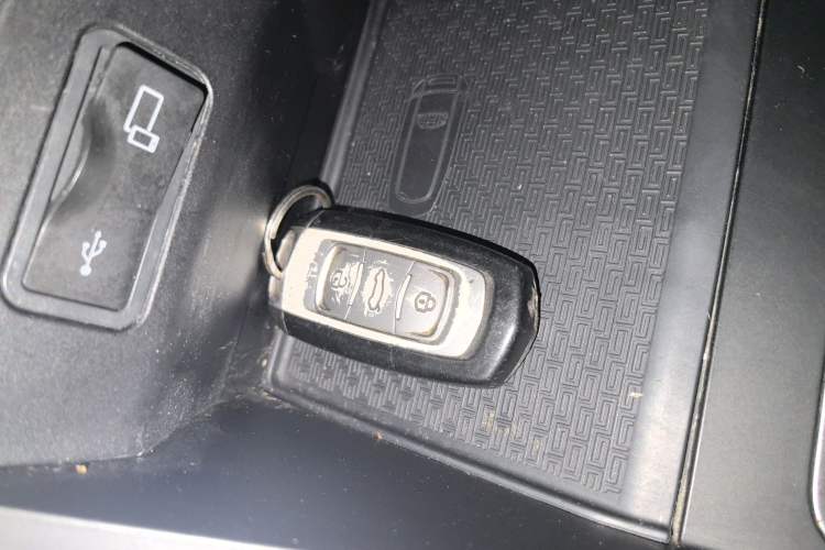 Used Geely Auto Vision X3 2019 Upgraded Model 1.5L CVT Prestige Version
