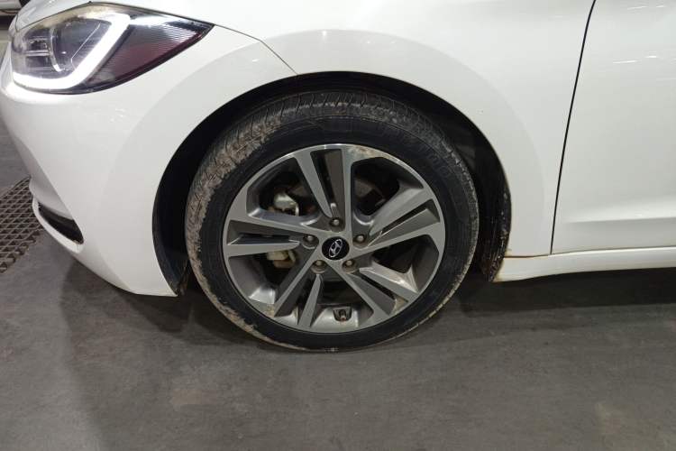 Used Hyundai Elantra 2016 1.6L Automatic ZhiXuan – Elite Version
