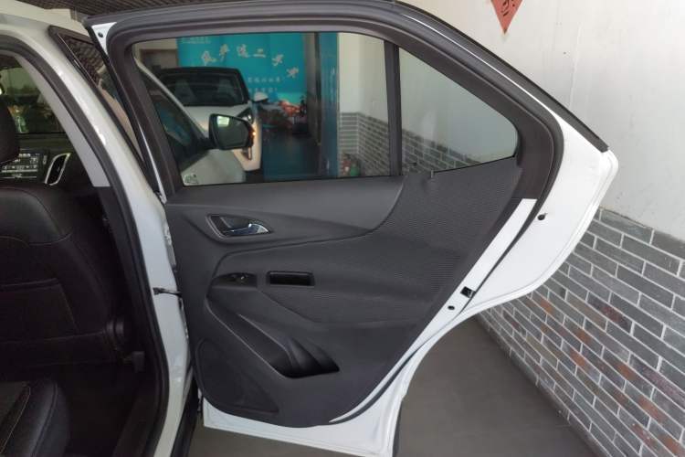 Used Chevrolet Equinox 2019 535T Automatic Lingjie Edition China V Standard
