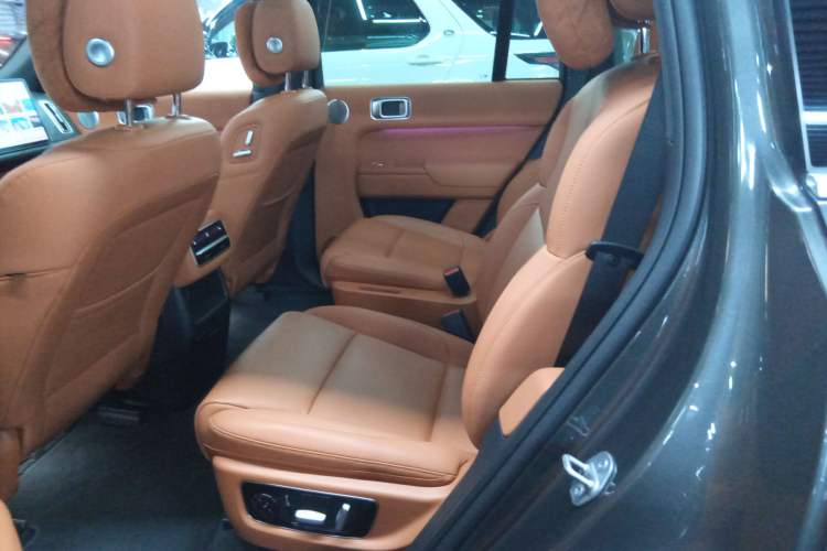 Used Li Auto L8 2023 Pro Model
