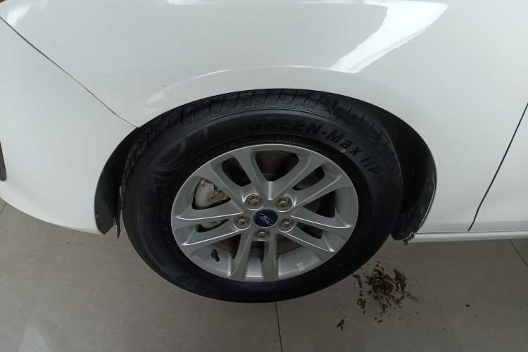 Used Ford Escort 2019 Revised 1.5L Automatic ZhiXiang Version China VI Standard
