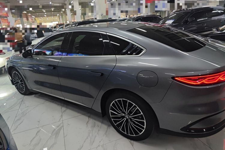 Used BYD Han 2022 DM-i 121KM Prestige Model
