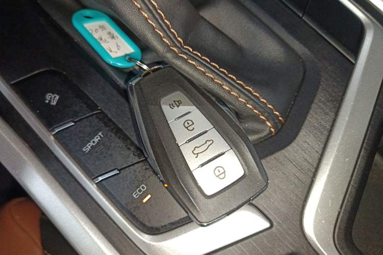 Used Geely Auto Vision X6 2020 1.4T CVT Asian Games Edition
