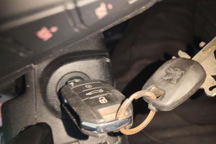 Used Peugeot 301 2014 1.6L Automatic Comfort Edition