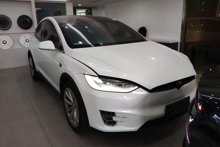 Used Tesla Model X 2019 Long-Range Version
